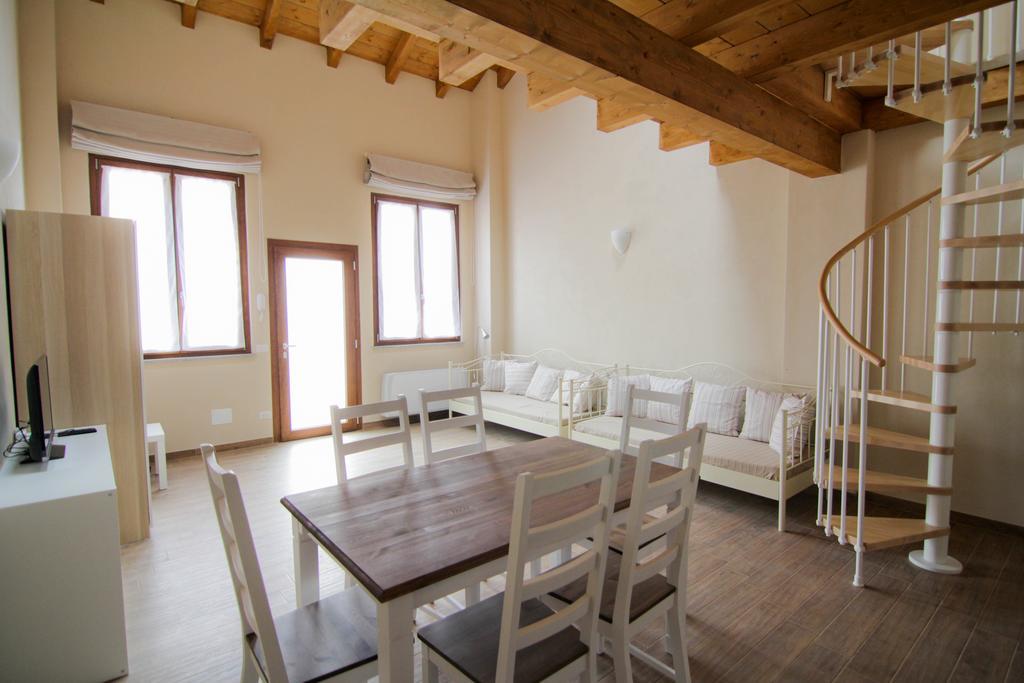 Agriturismo Cascina Della Fontana Lodi Chambre photo
